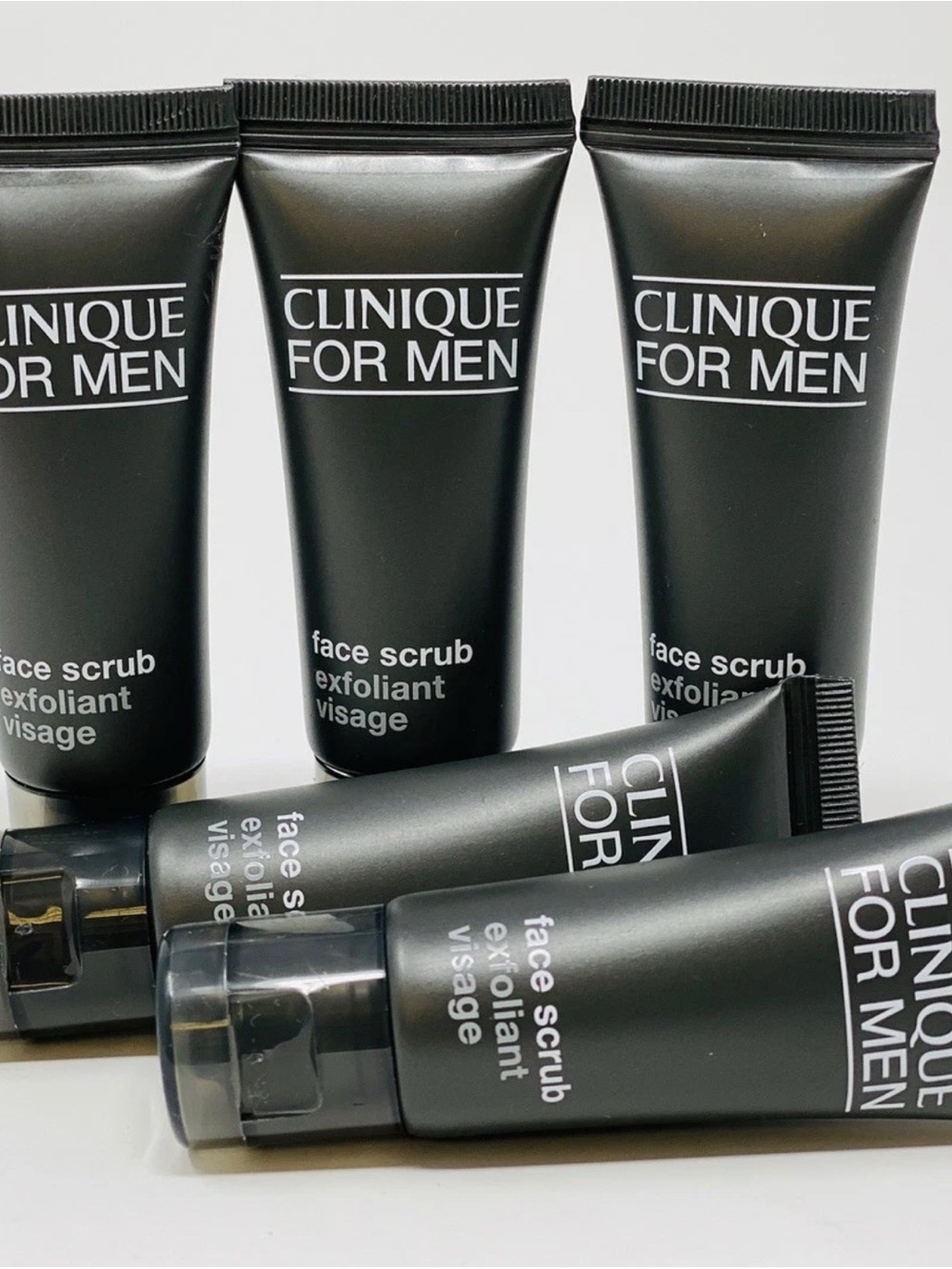 5-15ml Clinique For Men Face Scrub - Black | Gentle Exfoliant